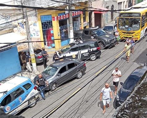 Policial Civil Baleado Na M O Durante A O Em Salvador Suspeitos