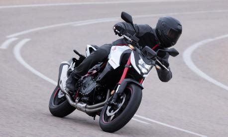 Honda Cb Hornet Prova Prezzo Disponibilit E Prezzo Della