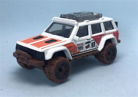 Jeep Cherokee Hot Wheels Treasure Hunt