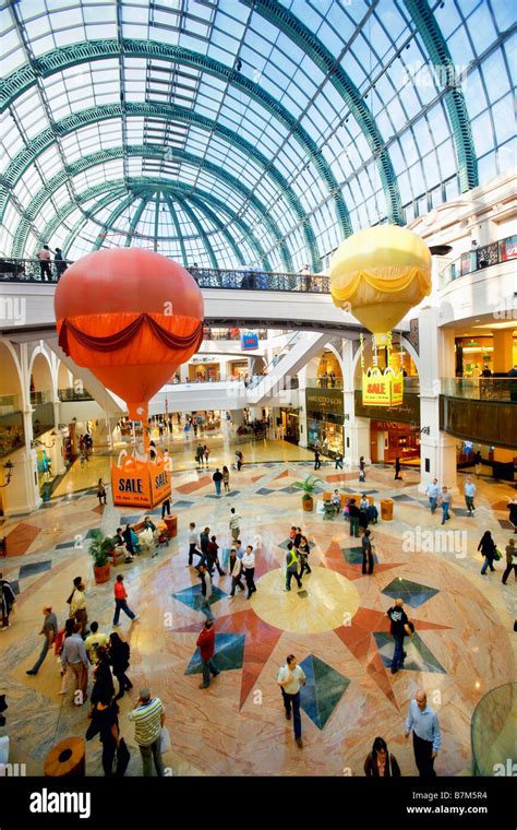 The Mall Of The Emirates At Dubai Stock Photo Alamy