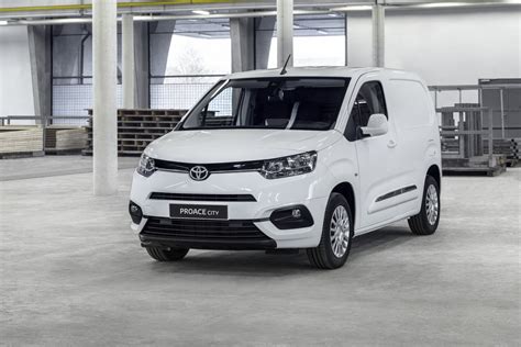 Toyota Proace City Van цены отзывы характеристики Proace City Van