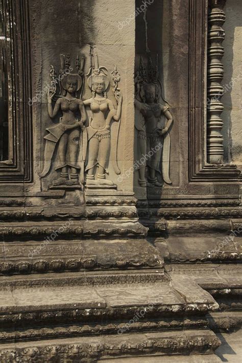 Los Bajorrelieves De Angkor Wat Un Famoso Complejo De Templos En