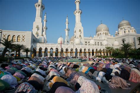 Shalat Idul Adha Di Masjid Raya Syeikh Zayed Solo Antara Foto