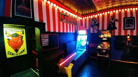 The Fun House ⭐ Bar In Cleveland Ohio 🎩 Cleveland Ohio Bars For Home