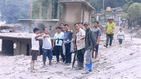 Sikkim flash flood toll rises to 40 as army readies…