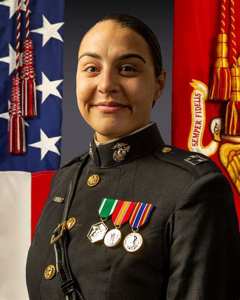 Marines Elite Silent Drill Platoon Gets Its First Female Commander