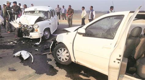 Uttar Pradesh Principal Secratary Four Others Injured In Car Crash On