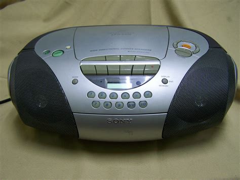 Sony Cfd S300 Megabass Cd Playeram Fm Radiocassette Player Boombox