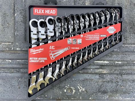 Milwaukee Flex Head Ratcheting Combination Wrench Set Tool Box Buzz