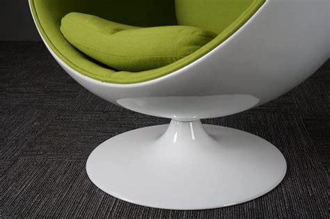 Globe Chair - Cozy and Modern Egg Shaped Pod Chair - Yinz Buy