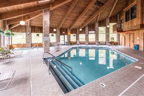 hotels in parkersburg wv with indoor pool - Gertrud Maas