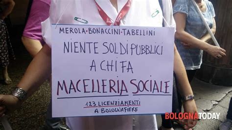 Le Storie Dei Lavoratori Di Bolognafiera Definiti In Esubero Tra Paura