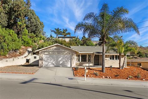 304 Foussat Rd Oceanside Ca 92054 Mls 230023596 Redfin