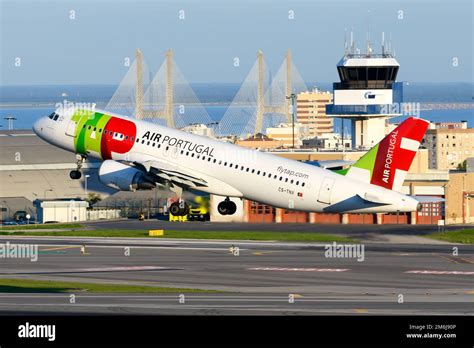 Tap Air Portugal Airbus A Startet Vom Flughafen Lissabon Mit Vasco