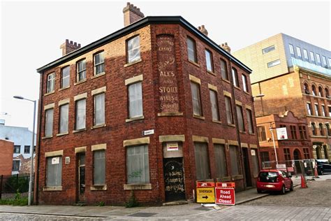 NEW OPENING: Historic Ancoats pub, Edinburgh Castle is reopening