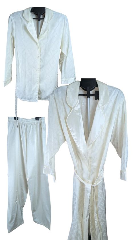 The Lingerie Collection Pajama Set With Robe White Small Xs Three Piece Sleepwear Classy