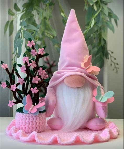 Pin By Debi Willauer Accurso On Gnomes Gnomes Crafts Gnomes Crafts