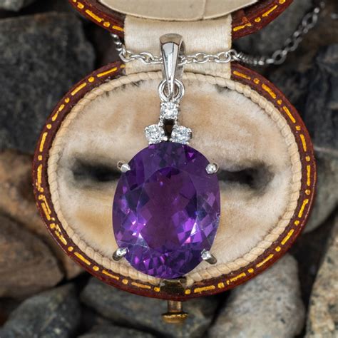 Beautiful Oval Amethyst Pendant Necklace 14k 18k White Gold