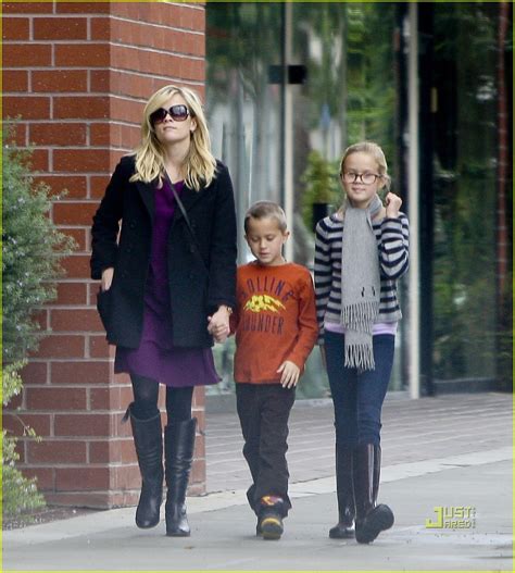 Reese Witherspoon & Family: Sunday Funday! - Reese Witherspoon Photo (17175107) - Fanpop