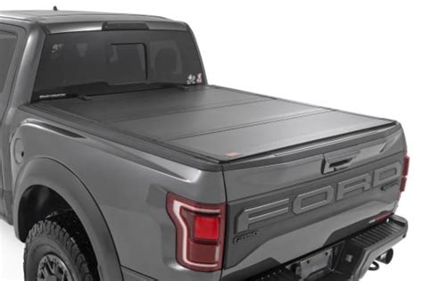 2023 Ford F-150 Soft tri-fold bed covers / tonneau covers | Rough Country