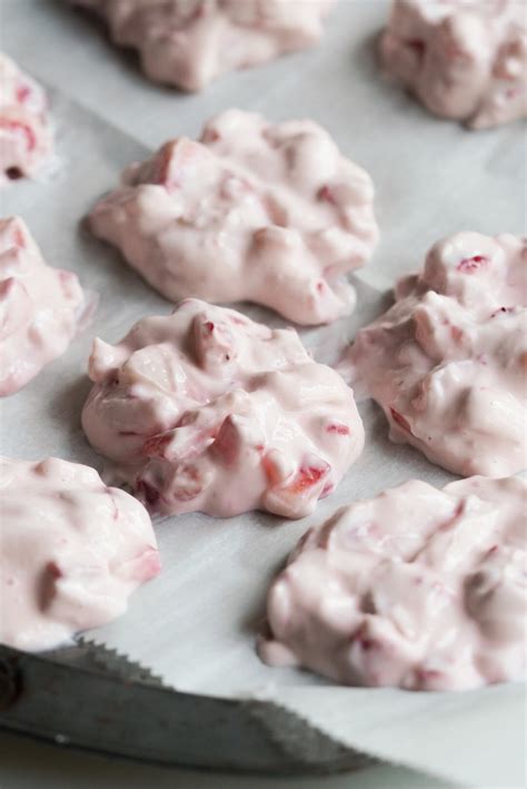 Chocolate Strawberry Yogurt Clusters Viral Recipe Wellness By Kay