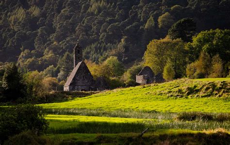 Glendalough | Ireland.com