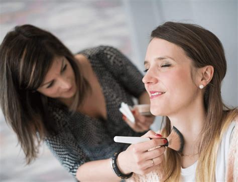 Mise en beauté ongles Élégance