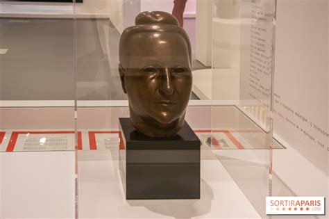 Gertrude Stein Og Pablo Picasso Vores Billeder Af Udstillingen På Musée Du Luxembourg