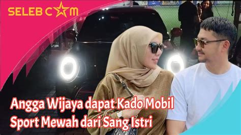 Angga Wijaya Dapat Hadiah Mobil Sport Mewah Harga Milyaran Dari Sang