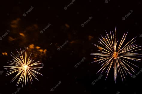 Firework Crackle Wallpapers - Wallpaper Cave