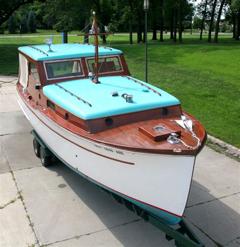 33 Old Cabin Cruisers For Sale