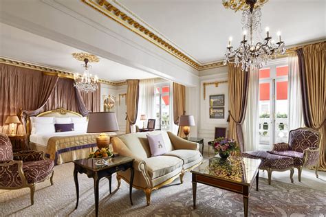 Check Into The World's Most Opulent Hotel Suites - Maxim
