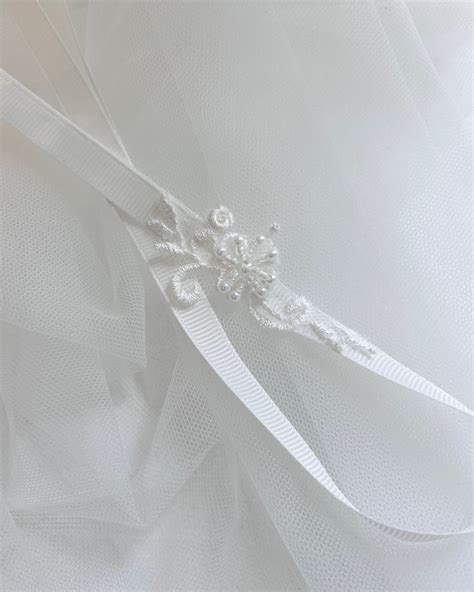 Emergency Bridal Bustle, Wrist Bustle for Wedding Dress Train - Etsy