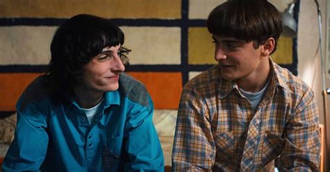 Stranger Things Noah Schnapp Conferma Will Gay E Ama Mike
