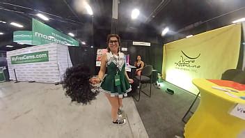 Bikini Thug Body Tour En Exxxotica Nj Xvideos