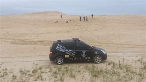 Corpo é encontrado nas dunas da praia dos Ingleses em Florianópolis e