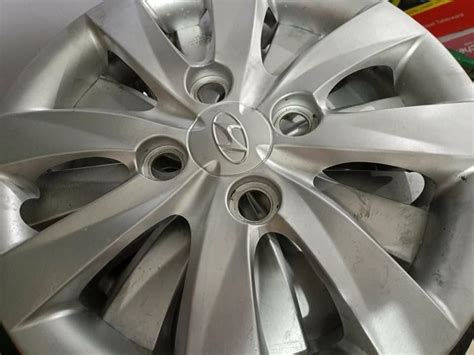 Stock Rims With Hubcaps And Lugbolts For Hyundai EON Car Parts