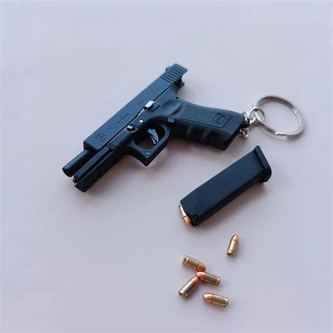 Glock G Pistol Miniature Model Detachable Shell Throwing Full