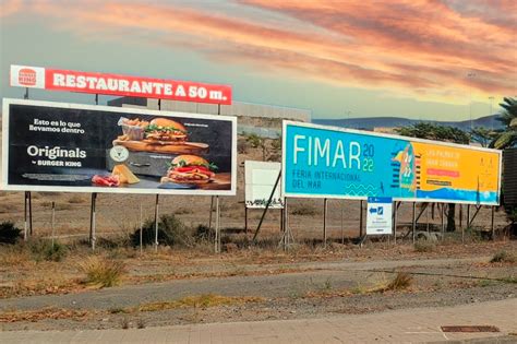 Diferencia De Vallas Direccionales O Promocionales Lc Publicidad