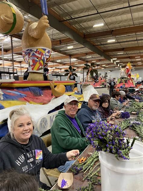 Elks Rose Float 2023 California Hawaii Elks Association