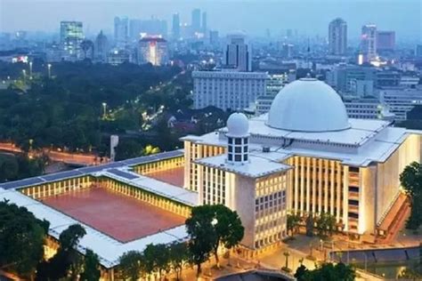 Hari Masjid Istiqlal Sejarah Dan Kontroversinya Esensi