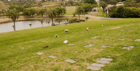 Jazigos Bosque Da Esperan A Cemit Rio Parque