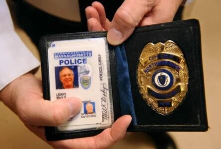 Do Police Officers Have To Identify Themselves When Asked