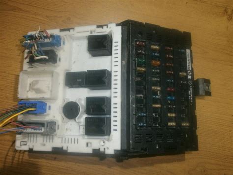 S103600310 7703297243g Fuse Box Renault Megane 1996 1 6L EIS00016995