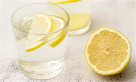 The Health Benefits Of Drinking Lemon Water Every Morning Askmeall