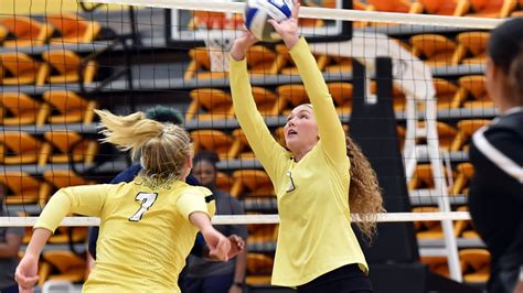 West Virginia State Women S Volleyball Sweeps Kentucky State Wednesday