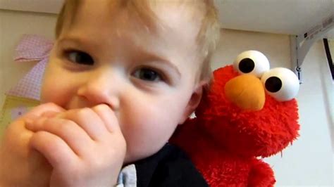 Screaming Elmo - YouTube