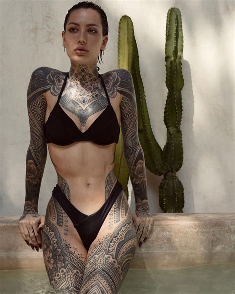 World Tattoo Gallery On Twitter Tattoo Model And Tattoo Artist Blum