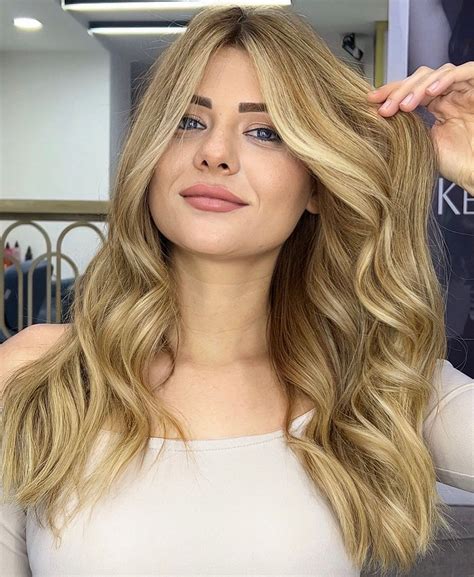 Loiro Nude A Tendência Discreta que Conquistou Corações outubro 2025