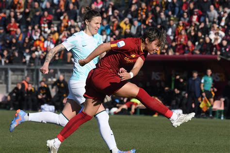 Roma Femminile Ufficiale Il Rinnovo Di Giacinti Fino Al 2027 Qui Mi